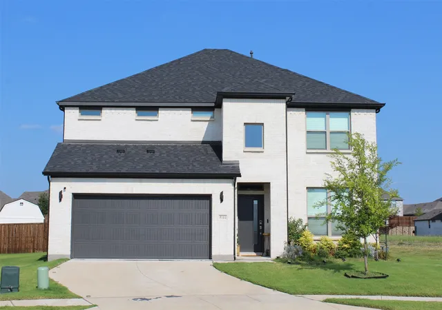 Photo 1 of Sale Pending at 5101 Beechtree Ln, Mc Kinney, TX | MLS# 21104426 | Listing updated on 2026-08-18