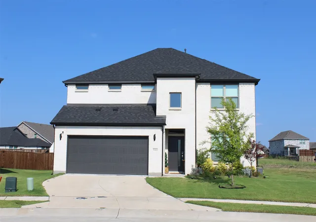 Photo 2 of Sale Pending at 5101 Beechtree Ln, Mc Kinney, TX | MLS# 21104426 | Listing updated on 2026-08-18