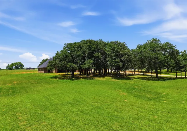 Homes for sale in Tolar, TX | 3031 Powell Cemetery Rd, Tolar, TX 76476 | MLS# 21105457