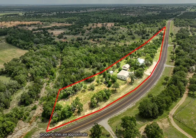 Homes for sale in Lipan, TX | 20531 S Fm 4, Lipan, TX 76462 | MLS# 21105697