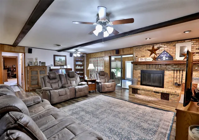 Photo 4 of Sale Pending at 448 Elmdale Rd S, Abilene, TX 79602 | MLS# 21105709 | Listing updated on 2026-08-31