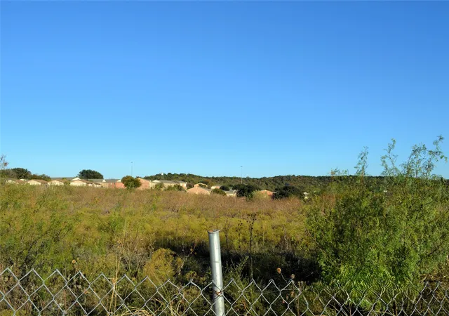Photo 3 of Land for sale at 6111 Sportsmans Pkwy, Dallas, TX 75211 | MLS# 21106211 | Listing updated on 2026-08-17