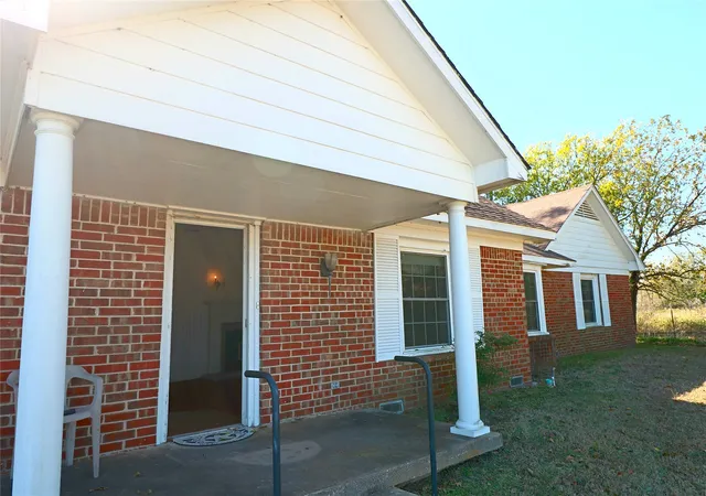 Photo 3 of Single family home for sale at 1825 Fm 27 W, Wortham, TX 76693 | MLS# 21106165 | Listing updated on 2026-08-19