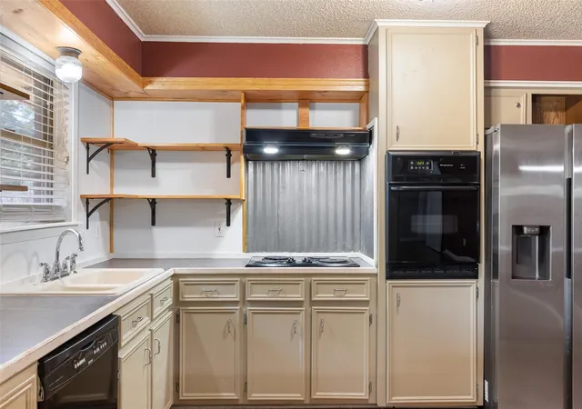 Photo 3 of Single family home for sale at 406 Chumney Dr, Teague, TX 75860 | MLS# 21102784 | Listing updated on 2026-08-17