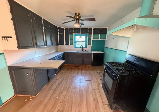 Photo 2 of Single family home for sale at 318 N Dale Ave, Stephenville, TX 76401 | MLS# 21106408 | Listing updated on 2026-07-21