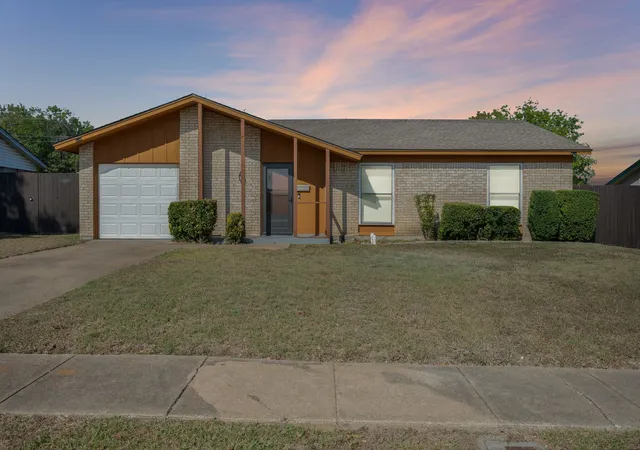 Homes for sale in Duncanville, TX | 507 Katherine Ct, Duncanville, TX 75137 | MLS# 21106324