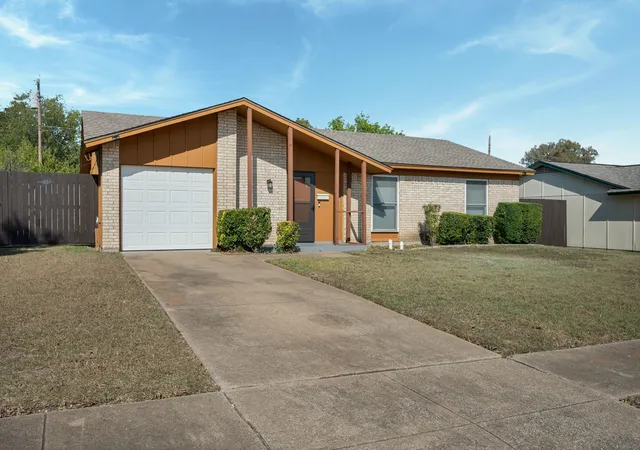 Homes for sale in Duncanville, TX | 507 Katherine Ct, Duncanville, TX 75137 | MLS# 21106324