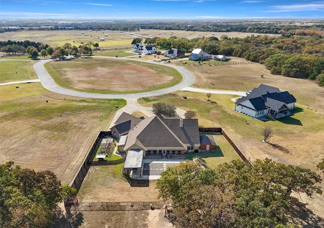 Homes for sale in Gordonville, TX | 168 Texoma Bluffs Cir, Gordonville, TX 76245 | MLS# 21106992