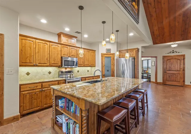 Homes for sale in Gordonville, TX | 168 Texoma Bluffs Cir, Gordonville, TX 76245 | MLS# 21106992