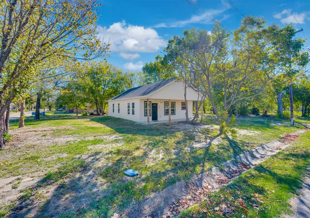 Homes for sale in Cooper, TX | 501 1St St, Cooper, TX 75432 | MLS# 21105137