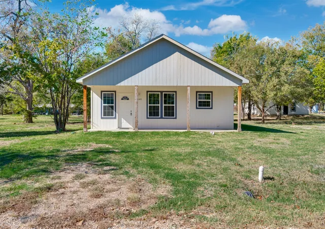 Homes for sale in Cooper, TX | 540 2Nd St, Cooper, TX 75432 | MLS# 21105174