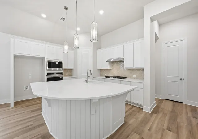 Photo 3 of Single family home for sale at 5048 Westhaven Cir, Denison, TX 75020 | MLS# 21107141 | Listing updated on 2026-09-28