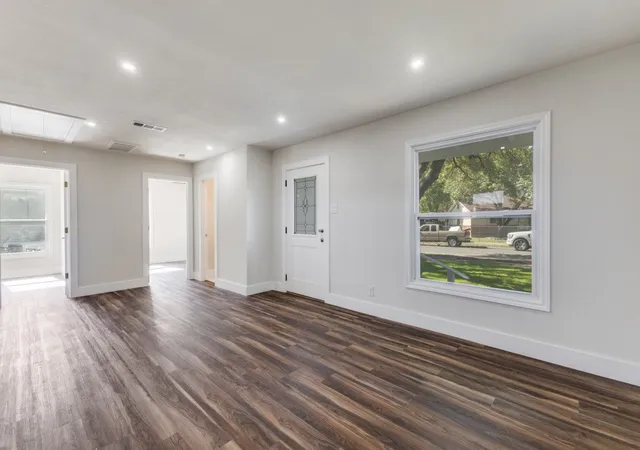 Photo 3 of Sale Pending at 1410 Prichard Ln, Dallas, TX 75217 | MLS# 21083253 | Listing updated on 2026-07-14