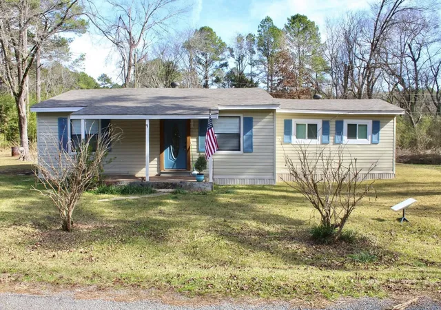 Photo 1 of Sale Pending at 213 Bossier St, Heflin, LA 71039 | MLS# 21107829 | Listing updated on 2026-07-04