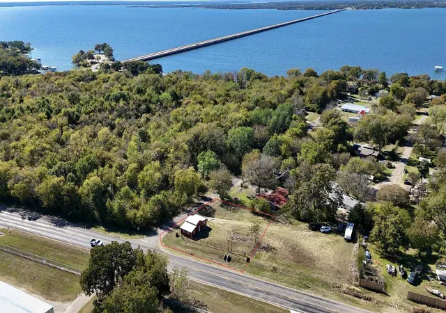 Homes for sale in Lone Oak, TX | 102 Rs County Road 1622, Lone Oak, TX 75453 | MLS# 21107886