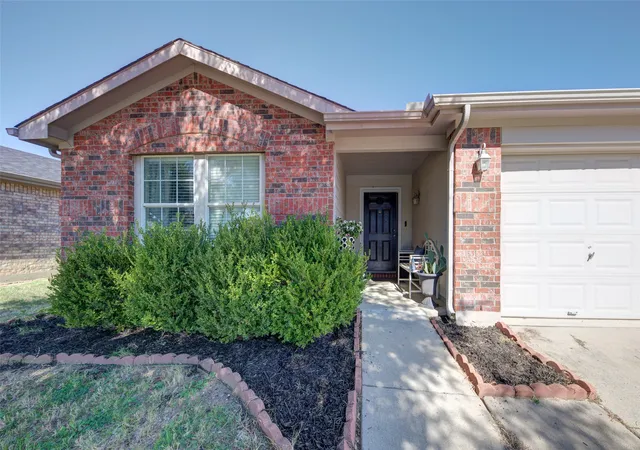 Single family home for sale at 8817 King Ranch Dr, Cross Roads, TX 76227 | MLS# 21097582