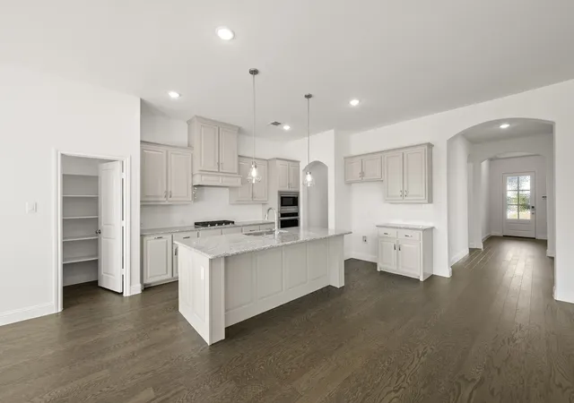 Photo 3 of Sale Pending at 220 Pine Leaf Trl, Waxahachie, TX 75165 | MLS# 21108471 | Listing updated on 2026-07-08