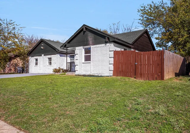 Photo 3 of Single family home for sale at 7002 Troy Glen Dr, Dallas, TX 75241 | MLS# 21104086 | Listing updated on 2026-08-21