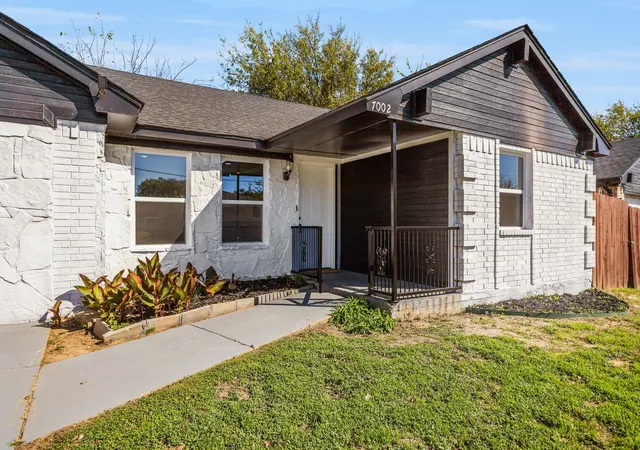 Photo 3 of Single family home for sale at 7002 Troy Glen Dr, Dallas, TX 75241 | MLS# 21104086 | Listing updated on 2026-08-21