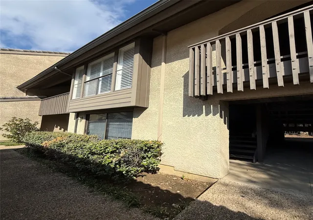 Homes for sale in Irving, TX | 4513 N O Connor Rd #2133, Irving, TX 75062 | MLS# 21108128