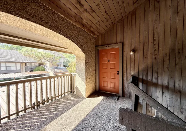 Homes for sale in Irving, TX | 4513 N O Connor Rd #2133, Irving, TX 75062 | MLS# 21108128