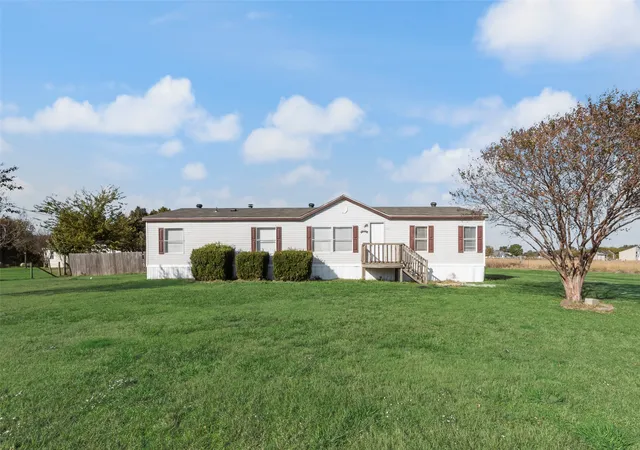 Homes for sale in Rosser, TX | 817 Kaufman St, Rosser, TX 75157 | MLS# 21105560