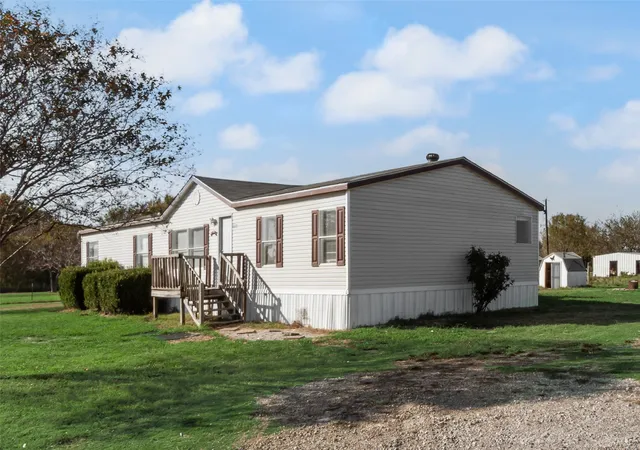 Homes for sale in Rosser, TX | 817 Kaufman St, Rosser, TX 75157 | MLS# 21105560