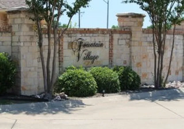 Homes for sale in Granbury, TX | 4920 Centre Ct, Granbury, TX 76049 | MLS# 21108794