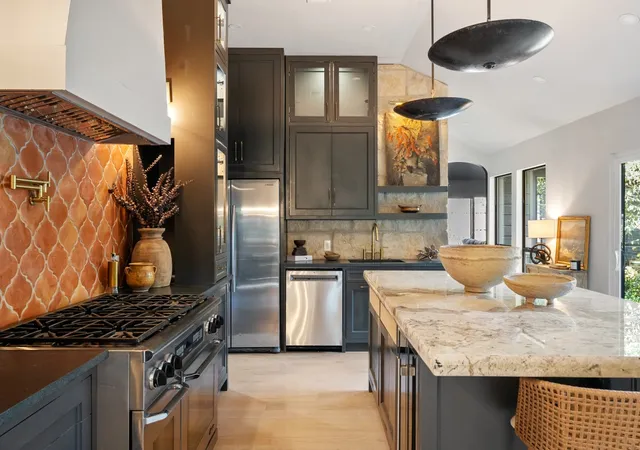 Photo 3 of Sale Pending at 6515 Wrenwood Dr, Dallas, TX 75252 | MLS# 21101756 | Listing updated on 2025-12-09