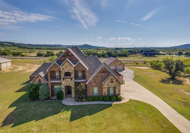 Homes for sale in Possum Kingdom Lake, TX | 122 Turtle Dove Ln, Possum Kingdom Lake, TX 76449 | MLS# 21074956