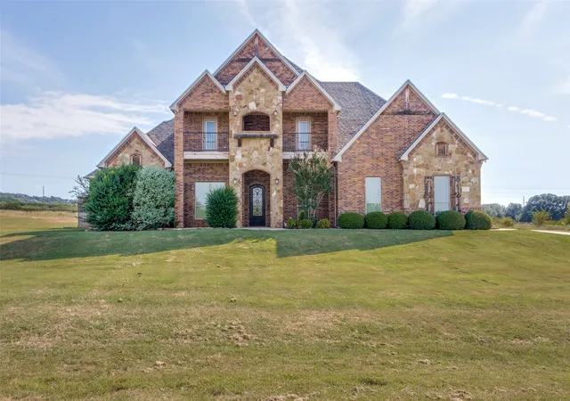 Homes for sale in Possum Kingdom Lake, TX | 122 Turtle Dove Ln, Possum Kingdom Lake, TX 76449 | MLS# 21074956
