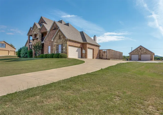 Homes for sale in Possum Kingdom Lake, TX | 122 Turtle Dove Ln, Possum Kingdom Lake, TX 76449 | MLS# 21074956