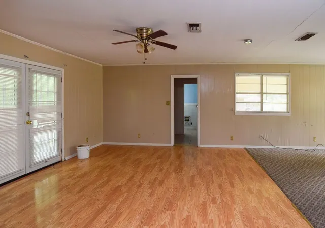Single family home for sale at 109 Olive St, Mount Vernon, TX 75457 | MLS# 21110280 | Listing updated on 2026-09-02
