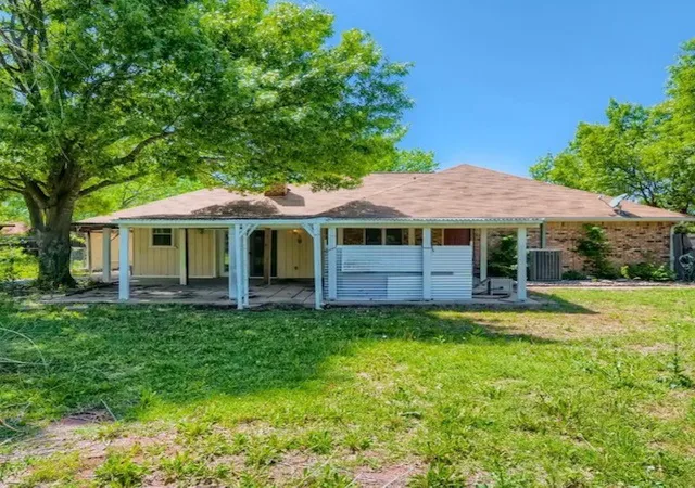 Photo 3 of Sale Pending at 1306 Sanger Creek Way, Waxahachie, TX 75165 | MLS# 21110414 | Listing updated on 2026-07-26