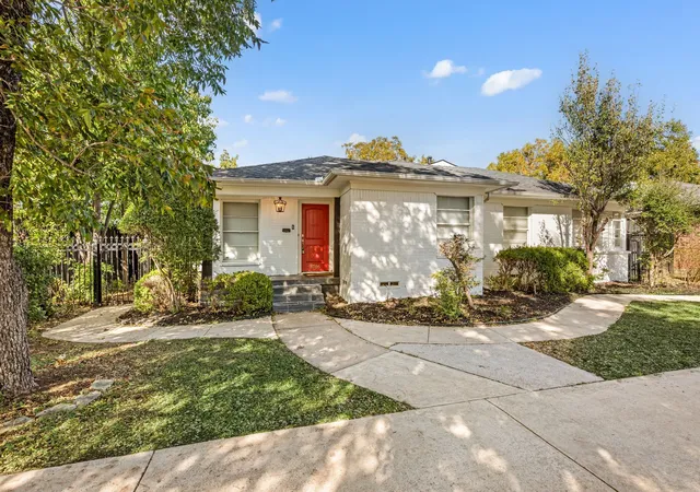 Photo 3 of Sale Pending at 3705 Seguin Dr, Dallas, TX 75220 | MLS# 21109927 | Listing updated on 2026-07-27