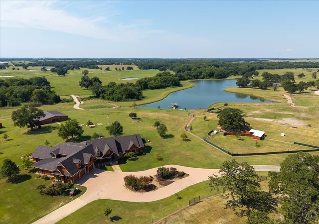 Homes for sale in Honey Grove, TX | 695 County Road 36120 Road, Honey Grove, TX 75446 | MLS# 21108808