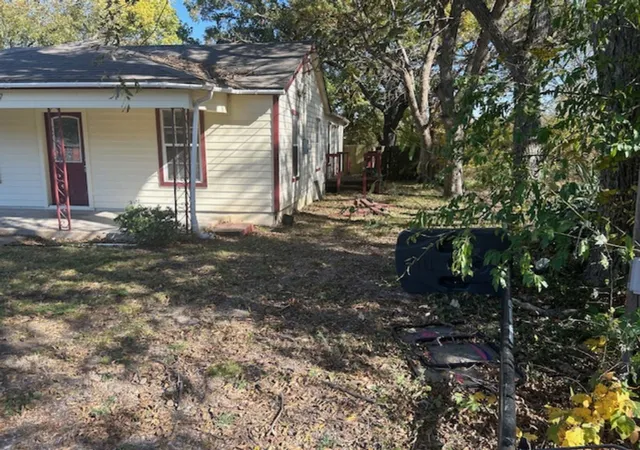 Homes for sale in Bells, TX | 307 S Jernigan St, Bells, TX 75414 | MLS# 21107596