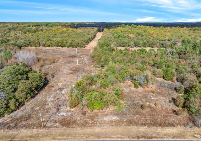 Photo 2 of Land for sale at Tbd Nw Loop 564, Mineola, TX 75773 | MLS# 21111045 | Listing updated on 2026-10-06
