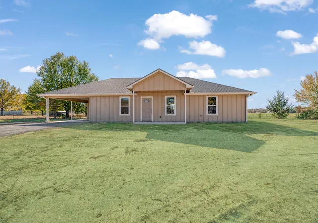 Single family home for sale at 728 County Road 44050, Powderly, TX 75473 | MLS# 21109969