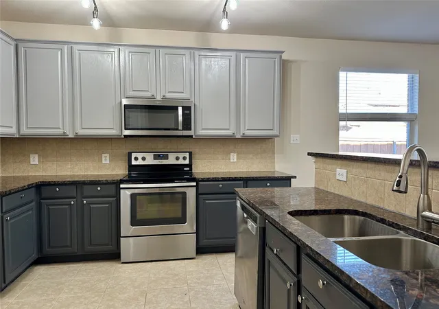 5th image of 1513 Creek Springs Dr, Allen, TX 75002 | MLS# 21108657