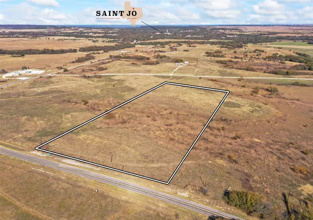Homes for sale in St Jo, TX | 1315 Fm 677 S, St Jo, TX 76265 | MLS# 21111484