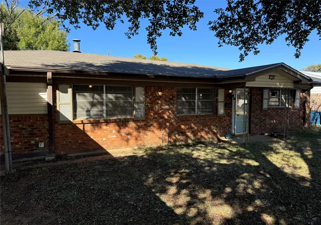 Homes for sale in Cisco, TX | 1308 W 12Th St, Cisco, TX 76437 | MLS# 21111089