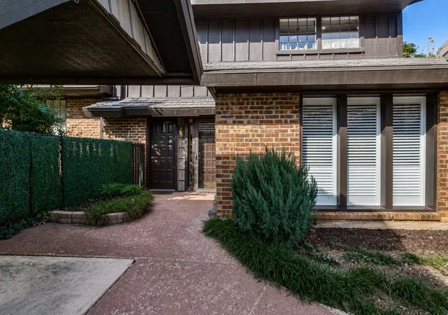 Homes for sale in Dallas, TX | 6959 Helsem Way #139, Dallas, TX 75230 | MLS# 21111959