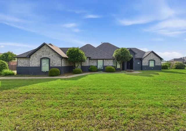 Photo 3 of Single family home for sale at 4383 County Road 463, Princeton, TX 75407 | MLS# 21109917 | Listing updated on 2026-07-22