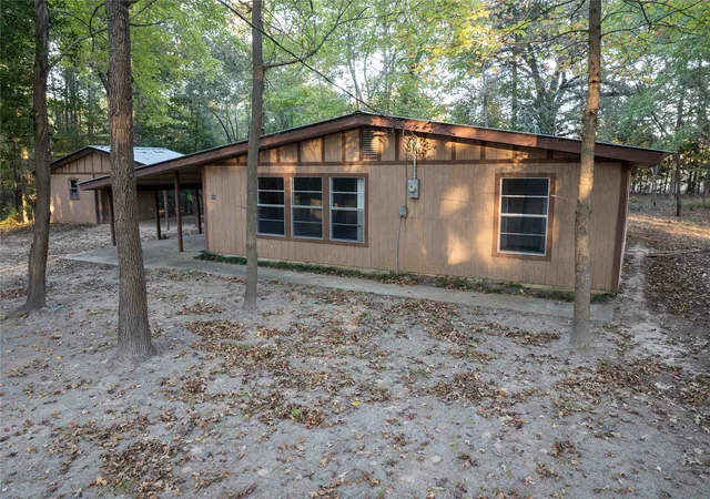 Photo 3 of Single family home for sale at 840 Oak Mdws, Murchison, TX 75778 | MLS# 21110471 | Listing updated on 2026-09-29