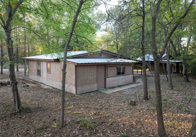 Photo 4 of Single family home for sale at 840 Oak Mdws, Murchison, TX 75778 | MLS# 21110471 | Listing updated on 2026-09-29