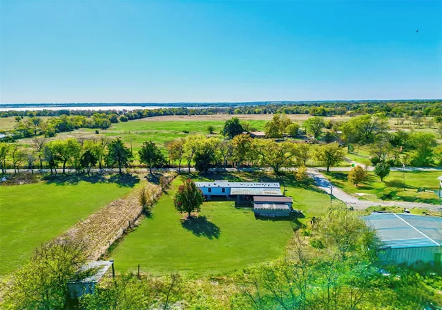 Homes for sale in Sulphur Springs, TX | 820 County Road 4708, Sulphur Springs, TX 75482 | MLS# 21112361