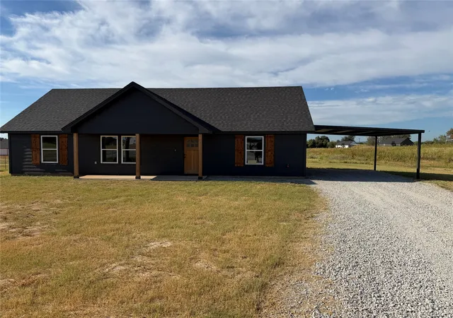 Photo 1 of Single family home for sale at 1012 Morgan Ct, Springtown, TX 76082 | MLS# 21112840 | Listing updated on 2026-09-21