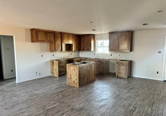 Photo 2 of Single family home for sale at 1012 Morgan Ct, Springtown, TX 76082 | MLS# 21112840 | Listing updated on 2026-08-18