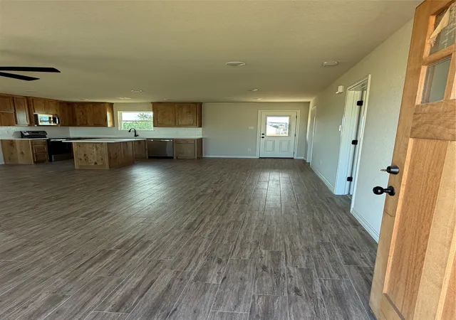 Photo 3 of Single family home for sale at 1012 Morgan Ct, Springtown, TX 76082 | MLS# 21112840 | Listing updated on 2026-09-21
